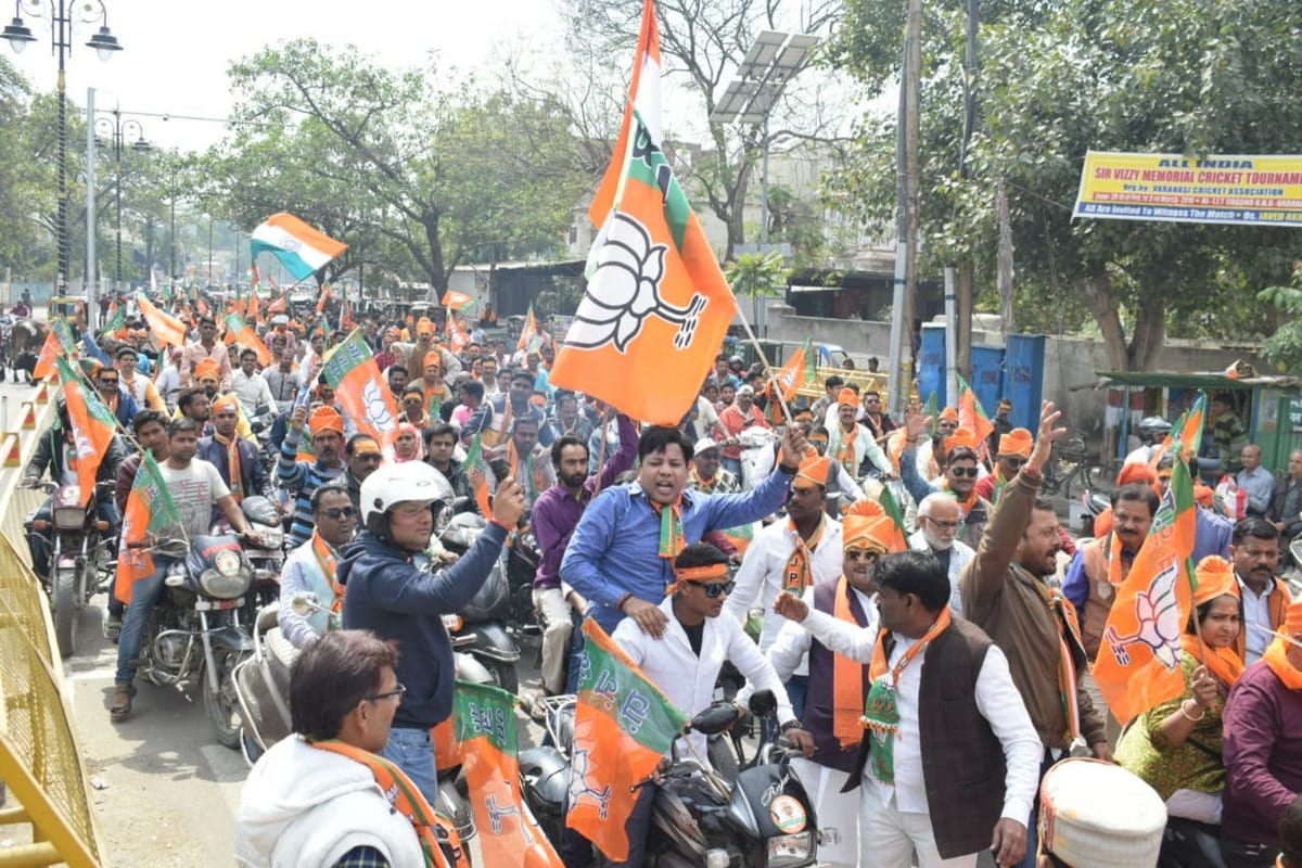 Keshav prasad maurya vijay sankalp bike rally in varanasi lok sabha elections 2019