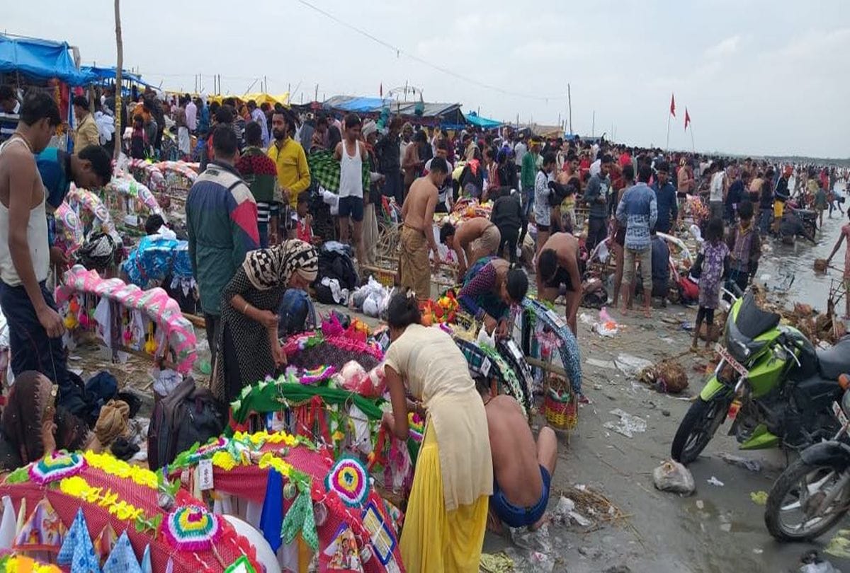 crowd gathering in ganga ghat soron on mahashivratri 2019
