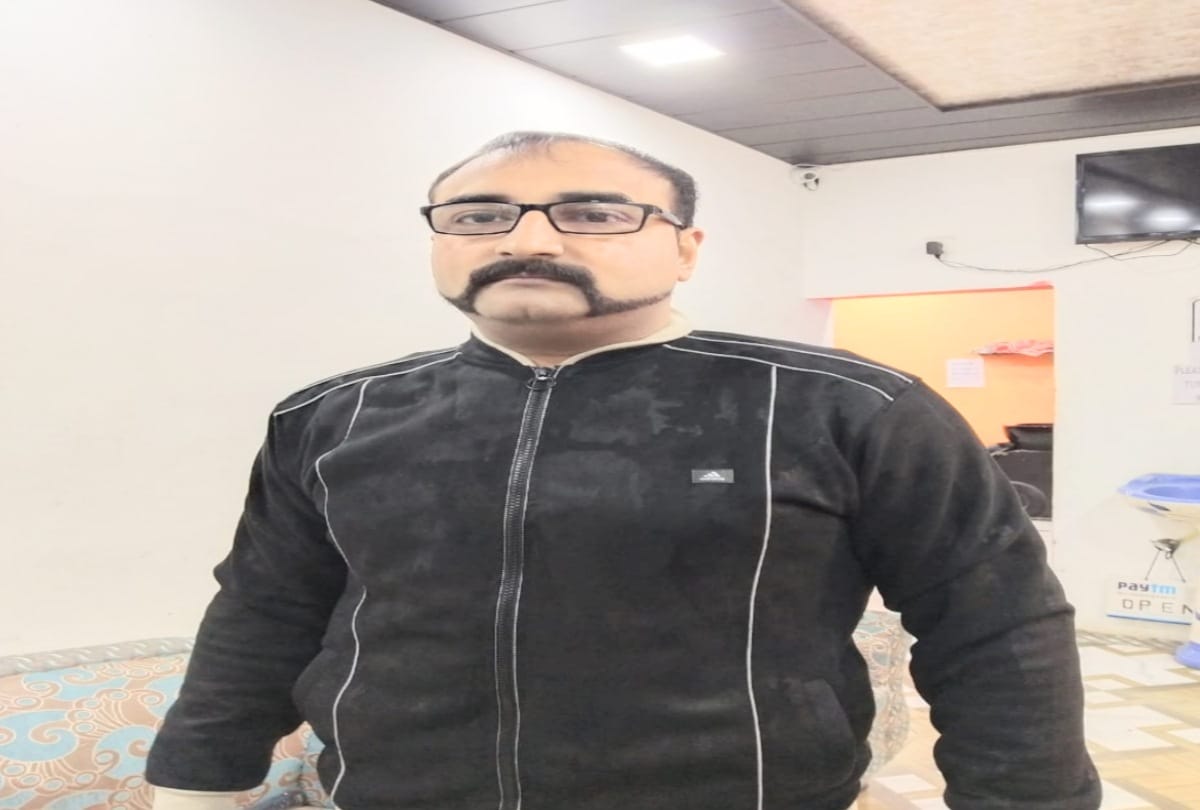 Craze among the youth of the mustache like Wing Commander abhinandan in Himachal