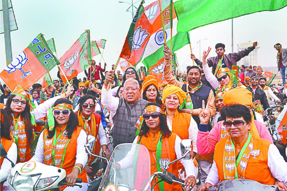 BJP shows the power by Vijay Sankalp bike rally in Meerut
