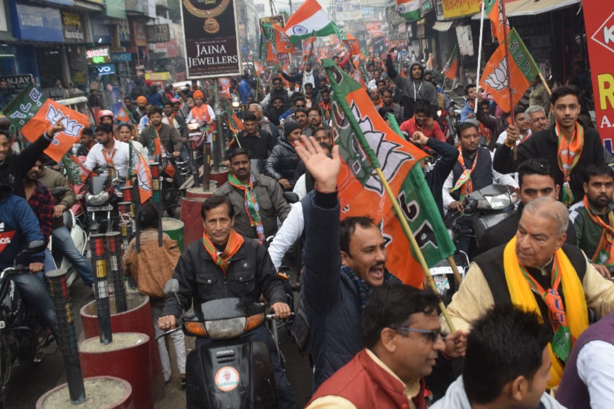भाजपाइयों की रैली ने थामी शहर की रफ्तार