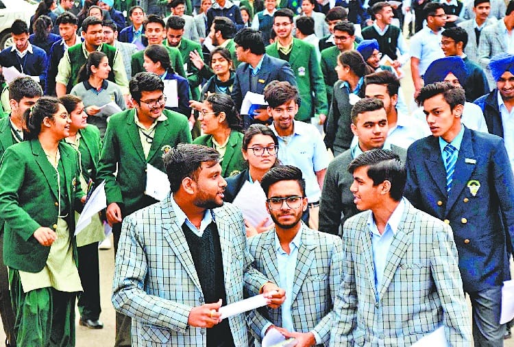 CBSE 12th Class Exam, Out of Syllabus Questions in English Paper