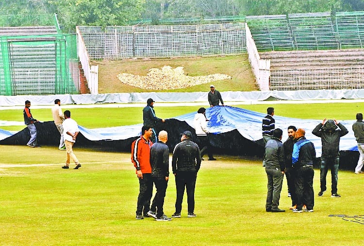 Celebrity Cricket League Fourth Day, Heavy Rain in Chandigarh