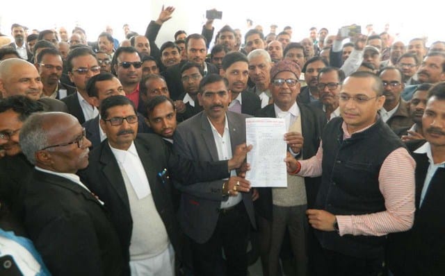 Demand for the arrest of those involved in the murder