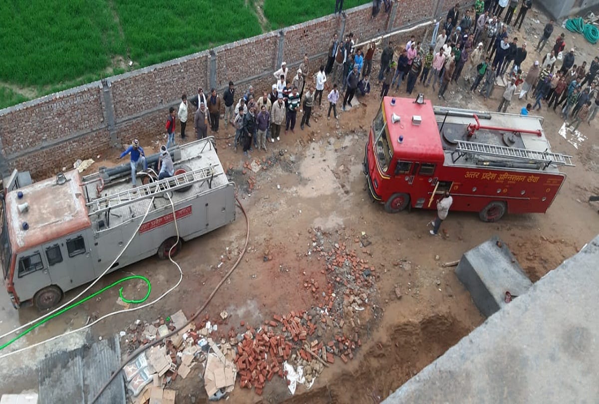 Fire in cold storages at Aligarh