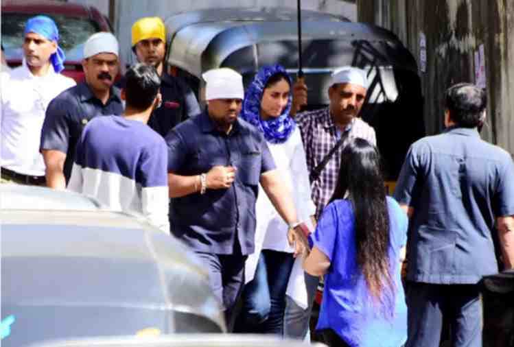 kareena kapoor again flaunt baby bump from a film set akshay kumar also spotted