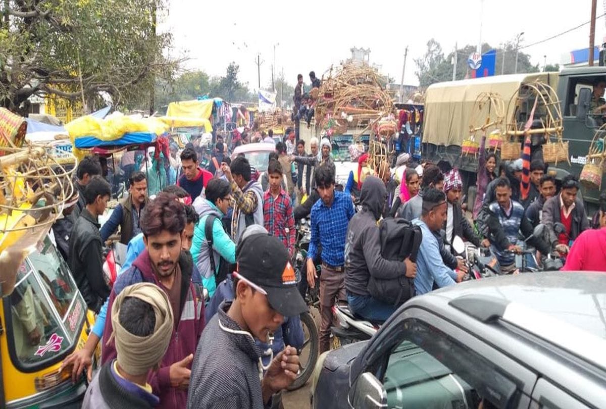 crowd gathering in ganga ghat soron on mahashivratri 2019
