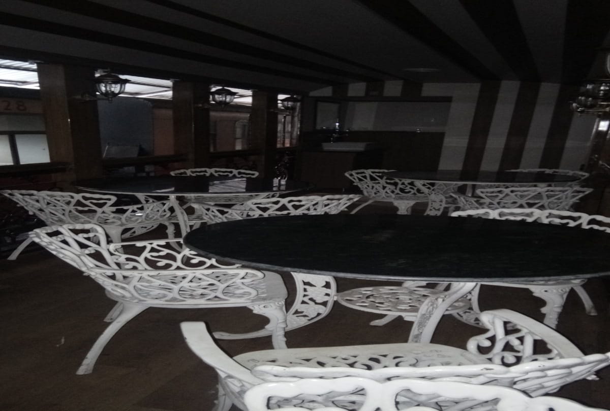 The 'restaurant coach' of the railway equipped with state of the art facilities reached Shimla