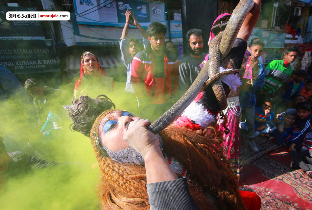 mahashivaratri festival celebrated in jammu, devotees in large number worshiped the temples