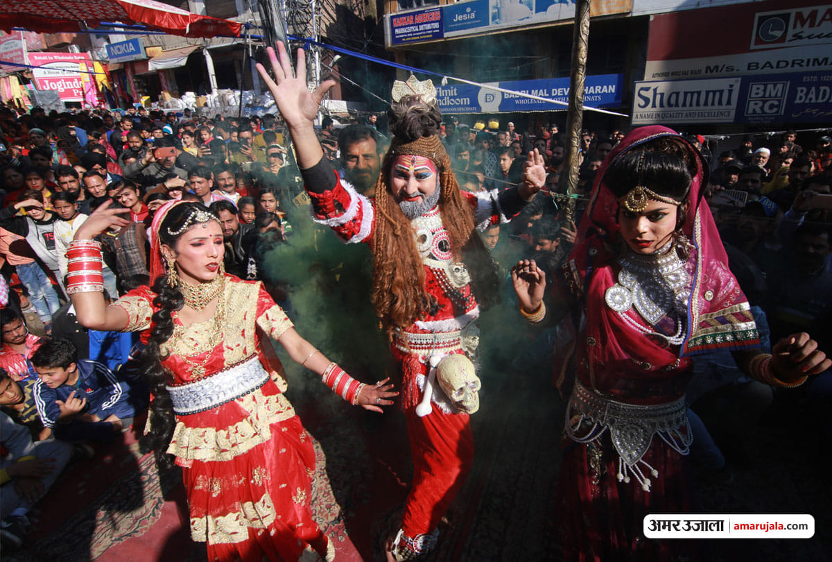 mahashivaratri festival celebrated in jammu, devotees in large number worshiped the temples