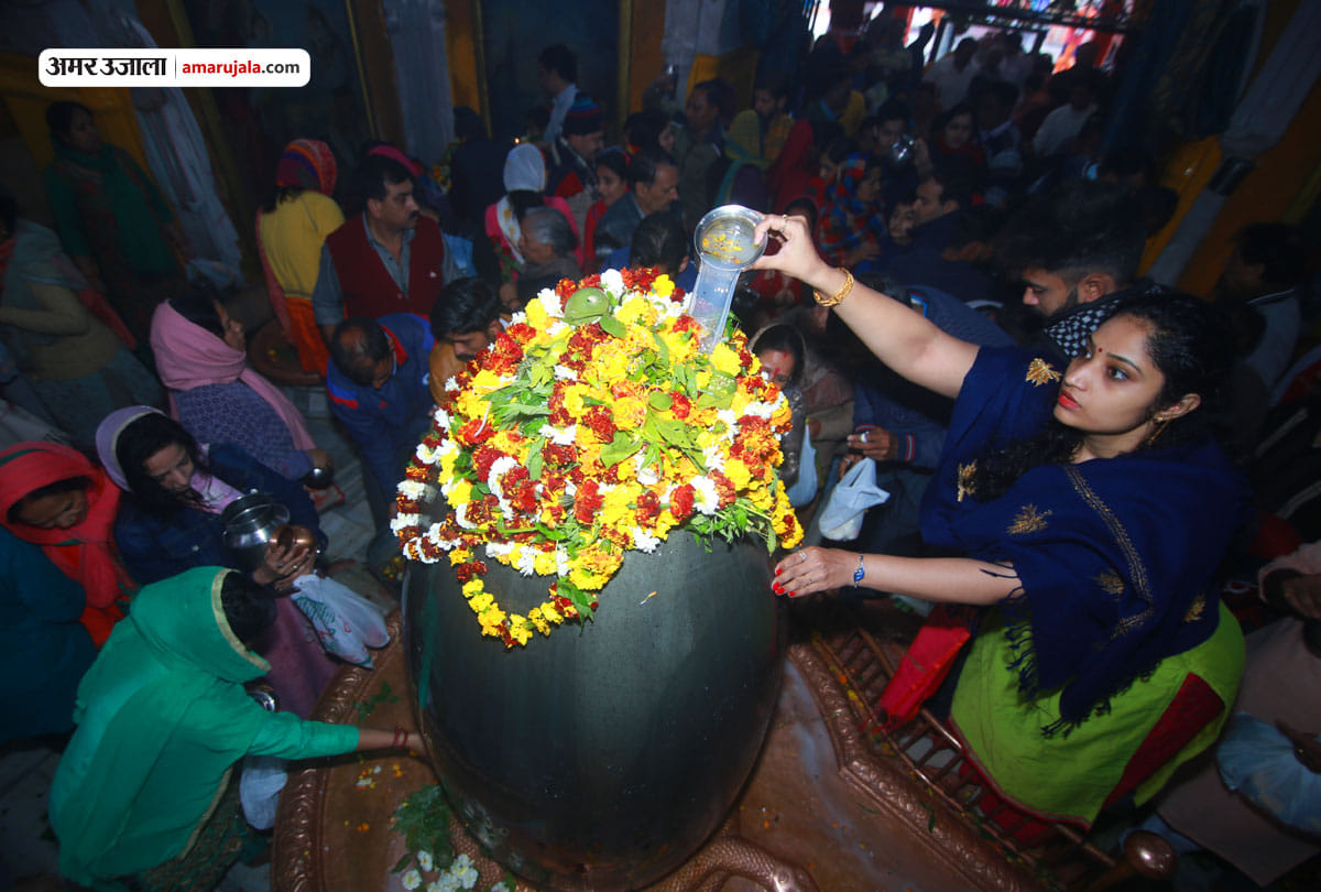 mahashivaratri festival celebrated in jammu, devotees in large number worshiped the temples