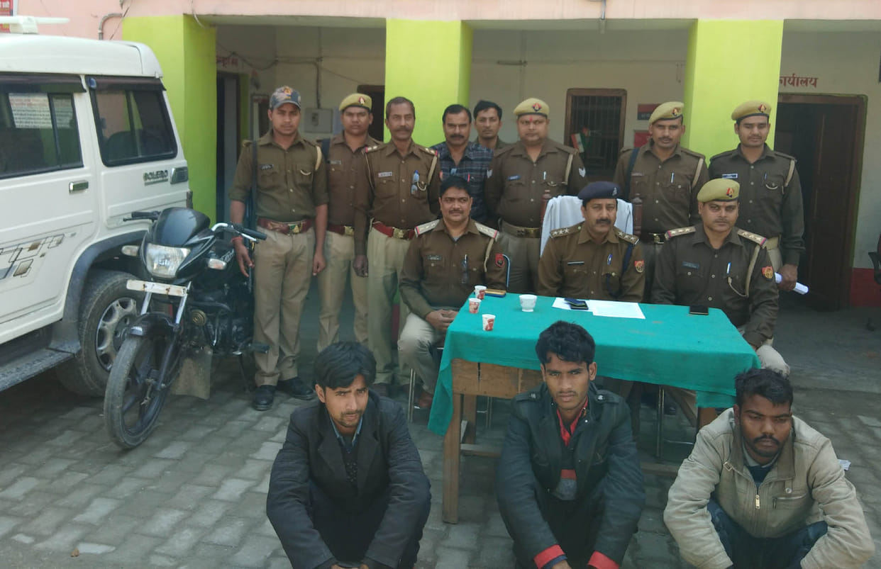 पुलिस ने तीनों चोरों को भेजा जेला