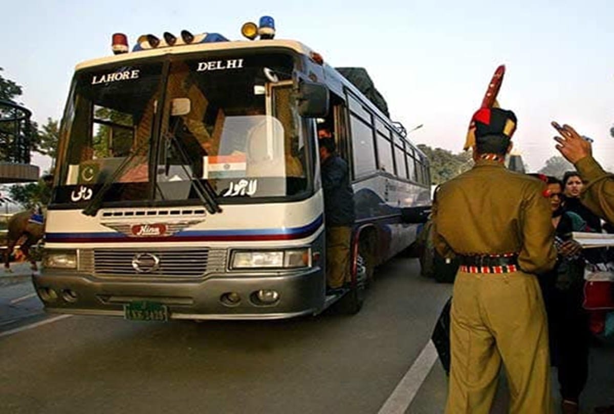 Pakistan Suspends 'Dosti' Bus Service Between Lahore and Delhi