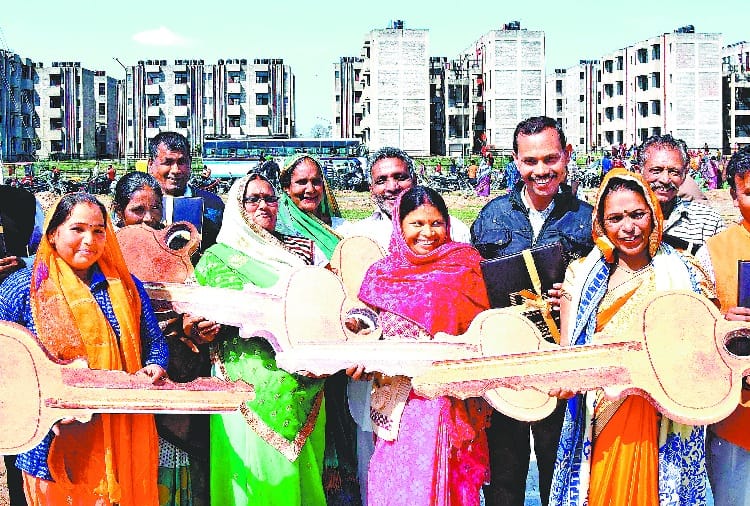 MP Kirron Kher Inaugrated Flats, Letter to 100 Family under Maloya Housing Complex Scheme