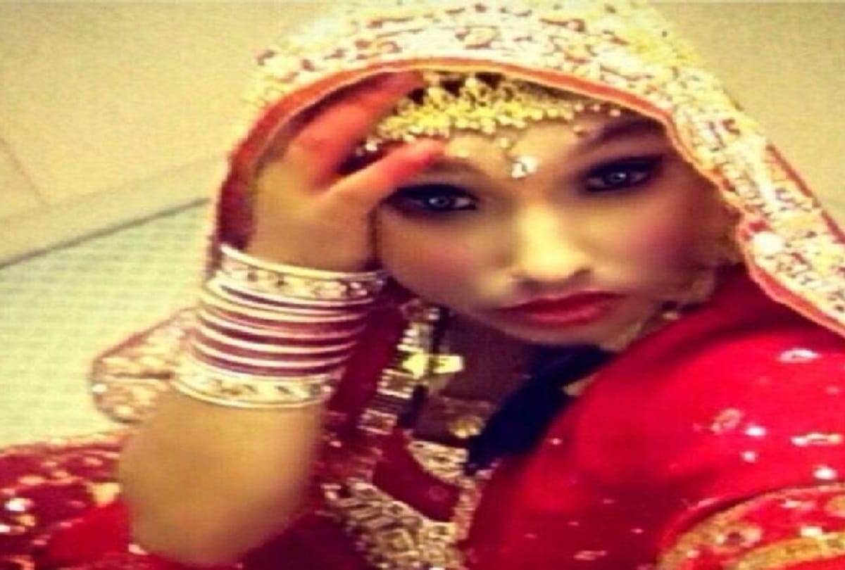 Gay man forced to dress up as a woman on his wedding day to marry his parner