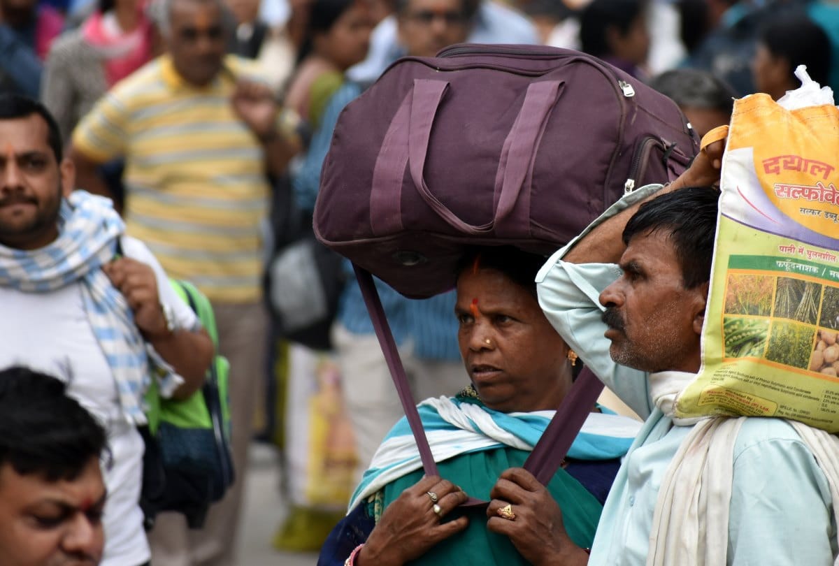 kumbh 2019: devotees face Problems in kumbh mela but Stay alive
