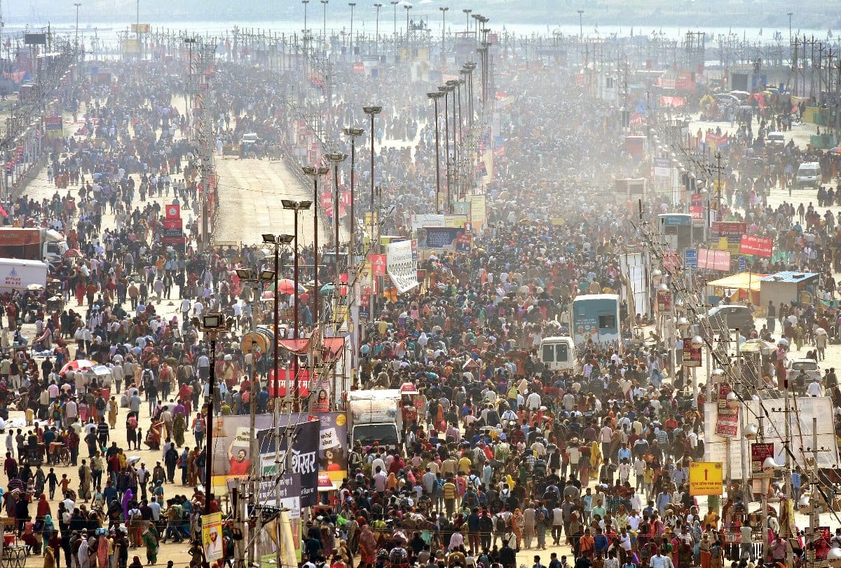 Kumbh 2019: Huge devotees crowd on the last snan parv in kumbh mela