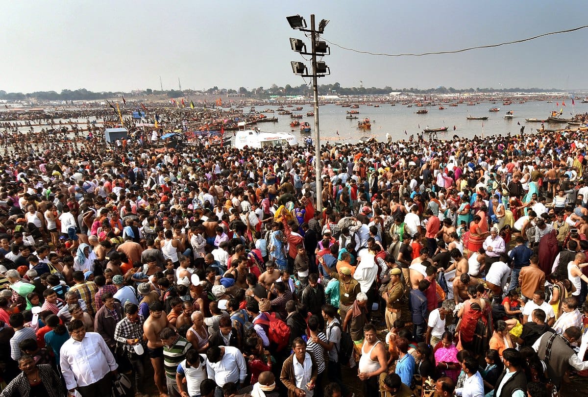 Kumbh 2019: Huge devotees crowd on the last snan parv in kumbh mela