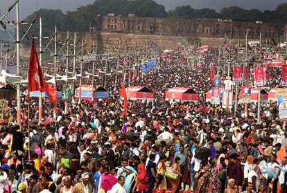 महाकुंभ 2025 : आईसीसीसी से 4000 हेक्टेयर के कुंभ पर रखी जाएगी नजर, 12 किमी लंबे होंगे स्नान घाट Mahakumbh 2025: ICCC will keep an eye on 4000 hectare Kumbh, bathing ghats will be 12 km long