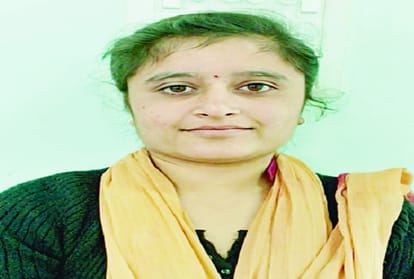 Muslim girls studying Hindu theology and goes to the temple everyday in himachal