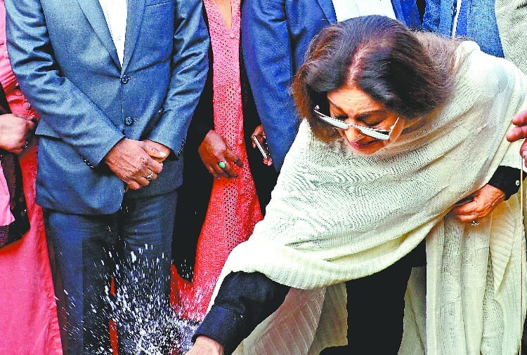 Lok Sabha 2019, BJP MP Kirron Kher in Election Mode, Inaugrated Big Projects in Chandigarh