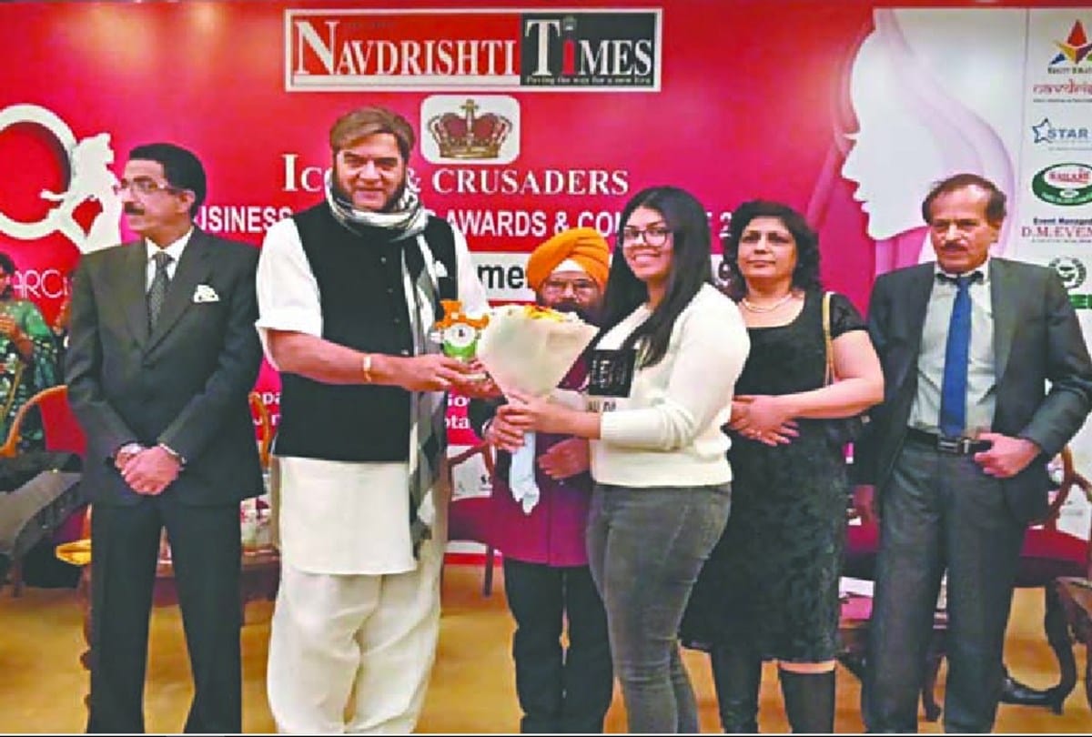 Schoolgirl awarded for contribution in Environment Protection and Swachh Bharat Abhiyan
