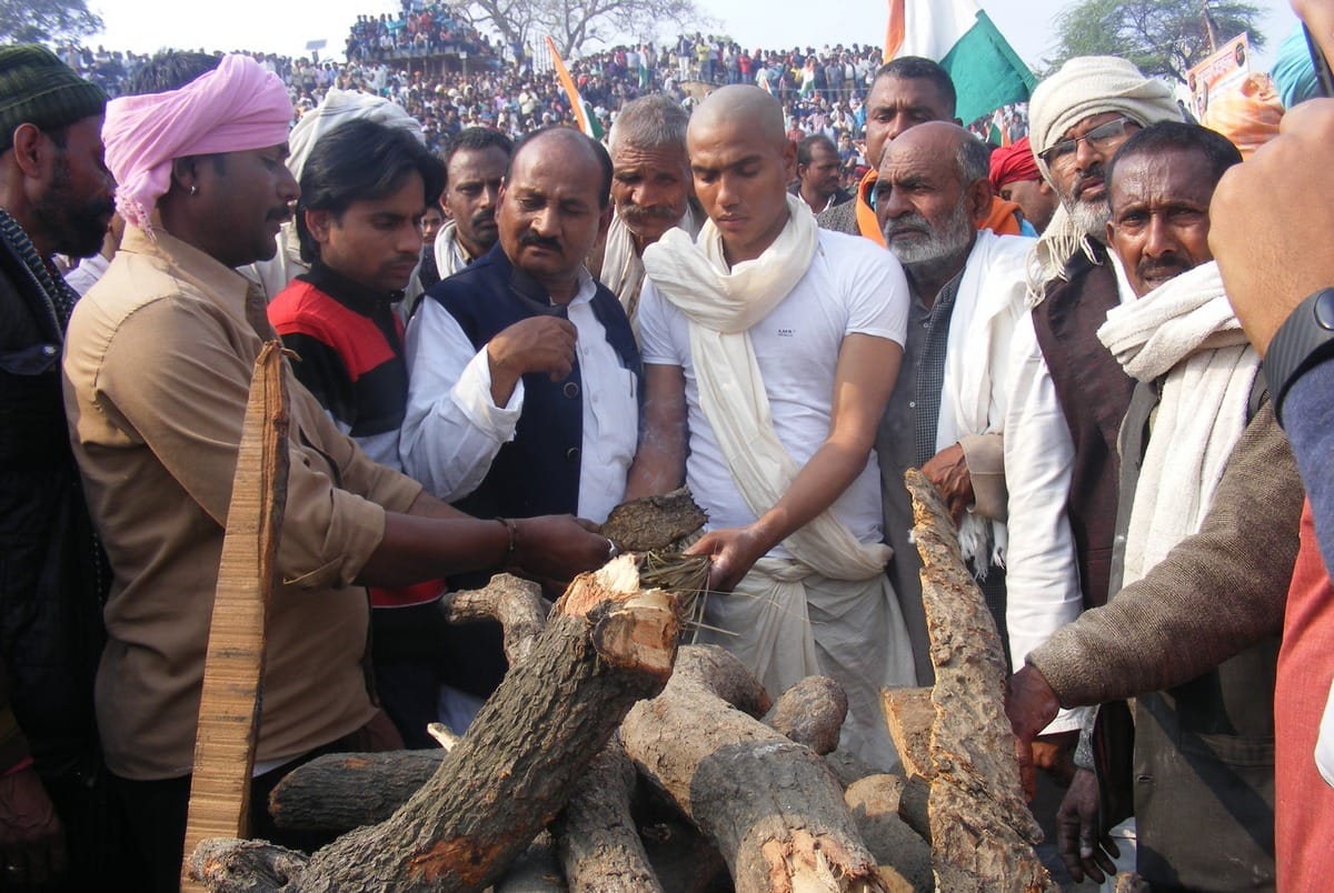 Kupwada encounter martyred  funeral in ghazipur