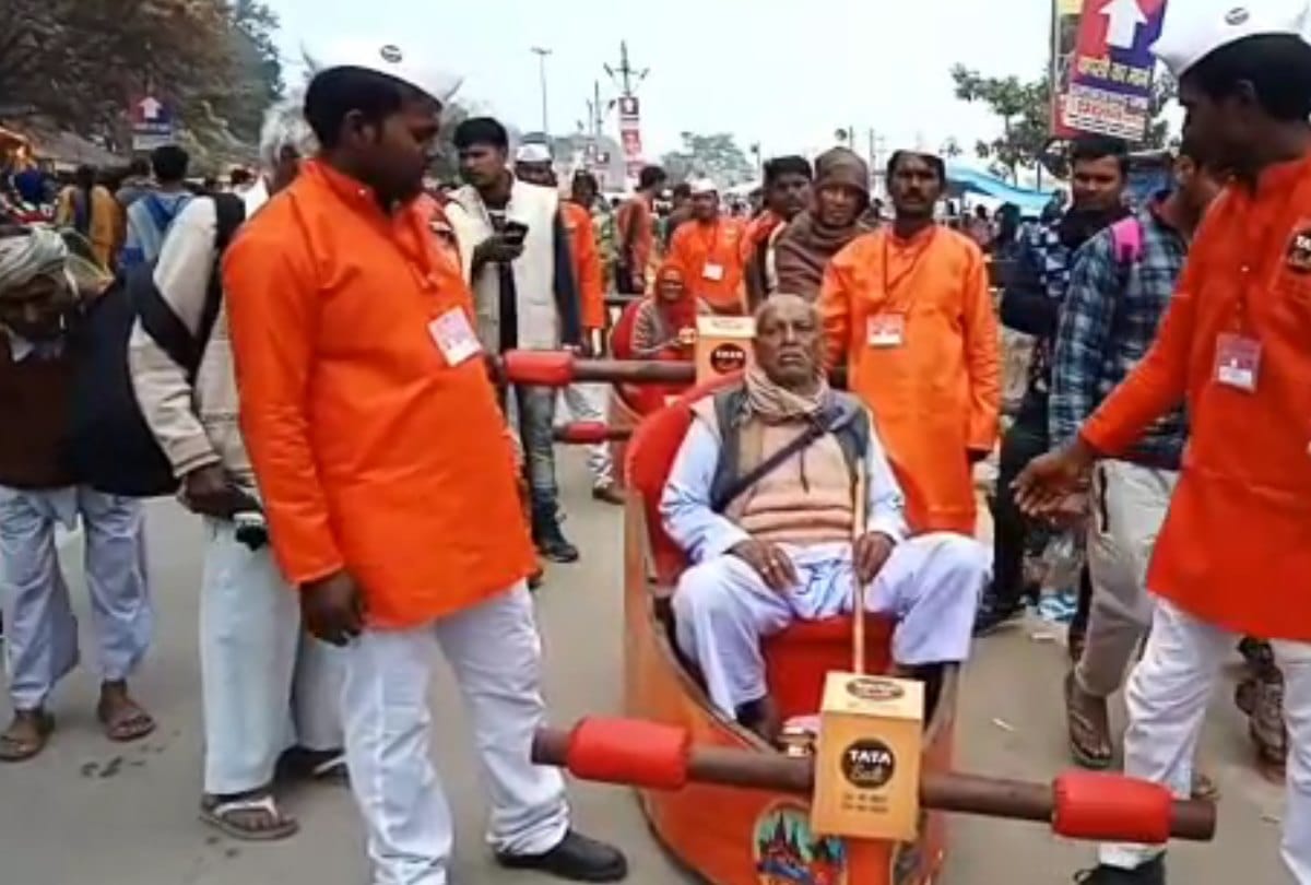 Tata Salt assists the elderly and disabled pilgrims to complete their Maha Kumbh yatra 