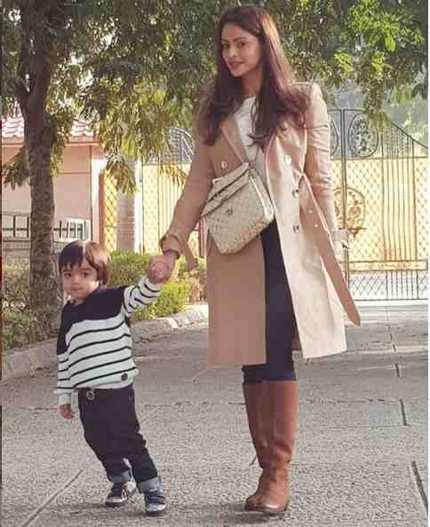 aamna sharif birthday special and her life unfacts