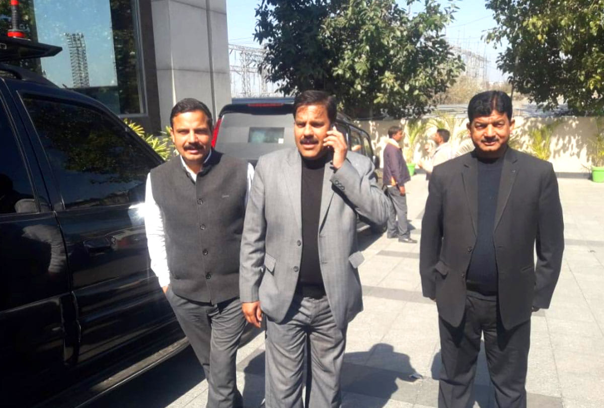 election commission team met with the political parties in jammu