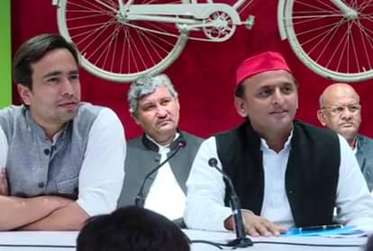 akhilesh yadav statement about pm modi