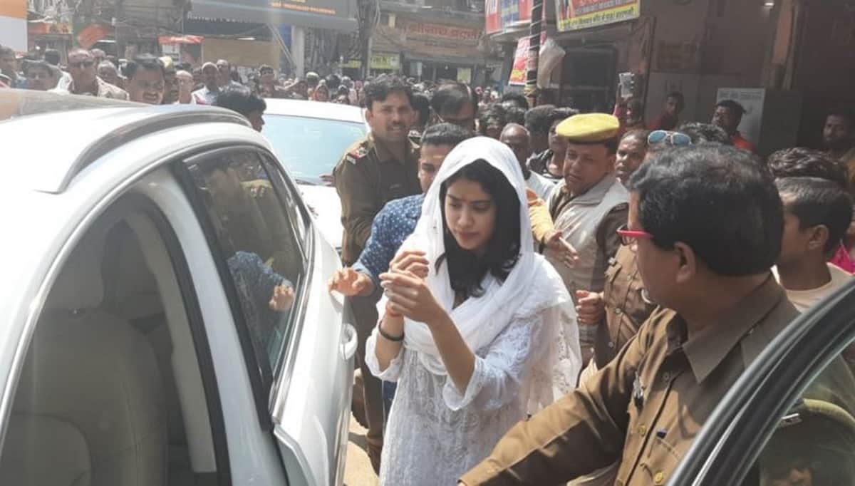 janhvi kapoor birthday sara ali khan and sonam kapoor wishes