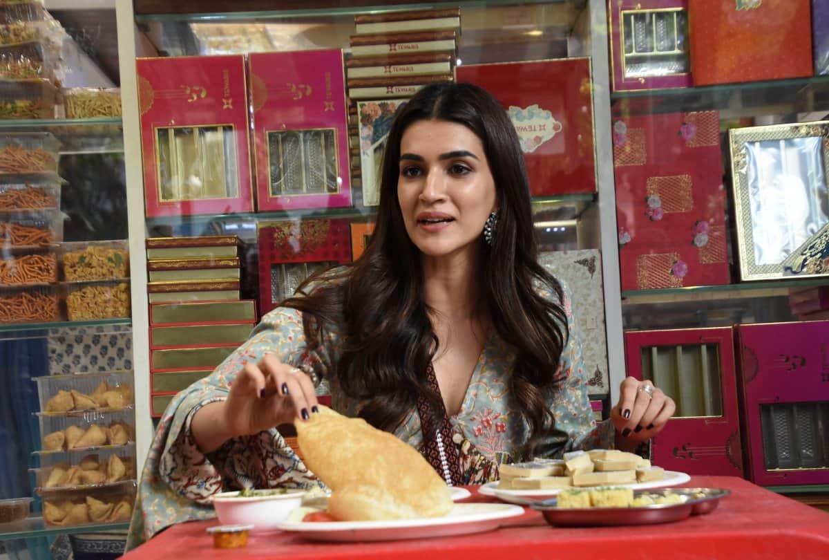 Kriti Sanon attend a sweet street after Success of luka chuppi