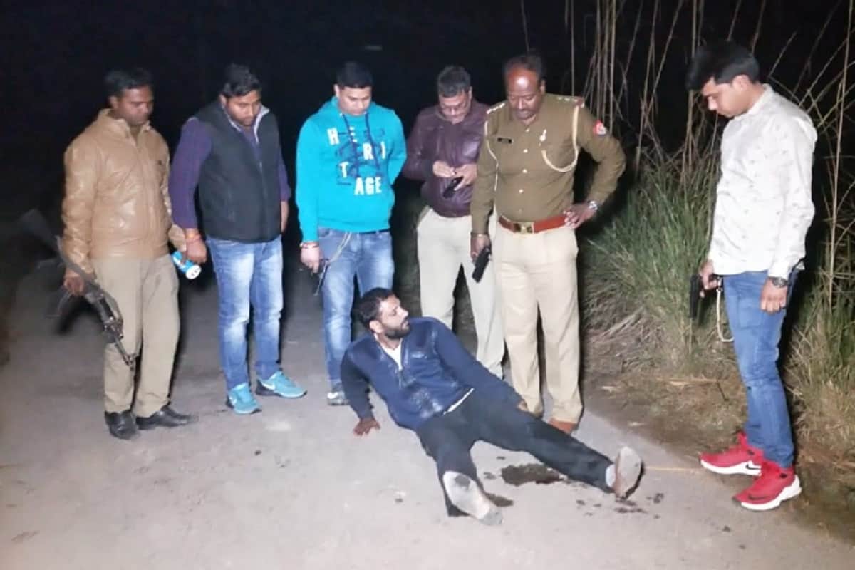 Meerut police injured four crooks in two different encounter in the city