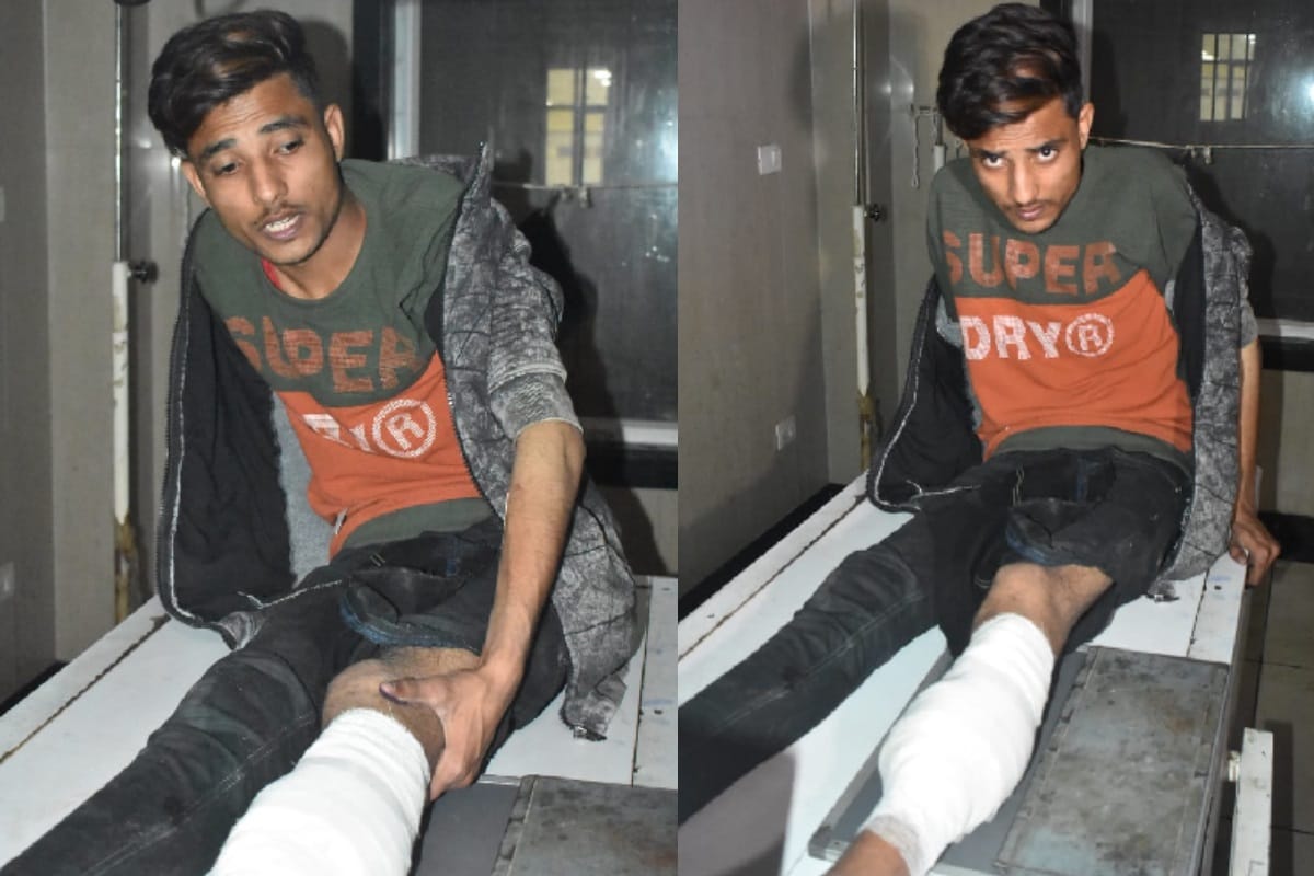 Meerut police injured four crooks in two different encounter in the city