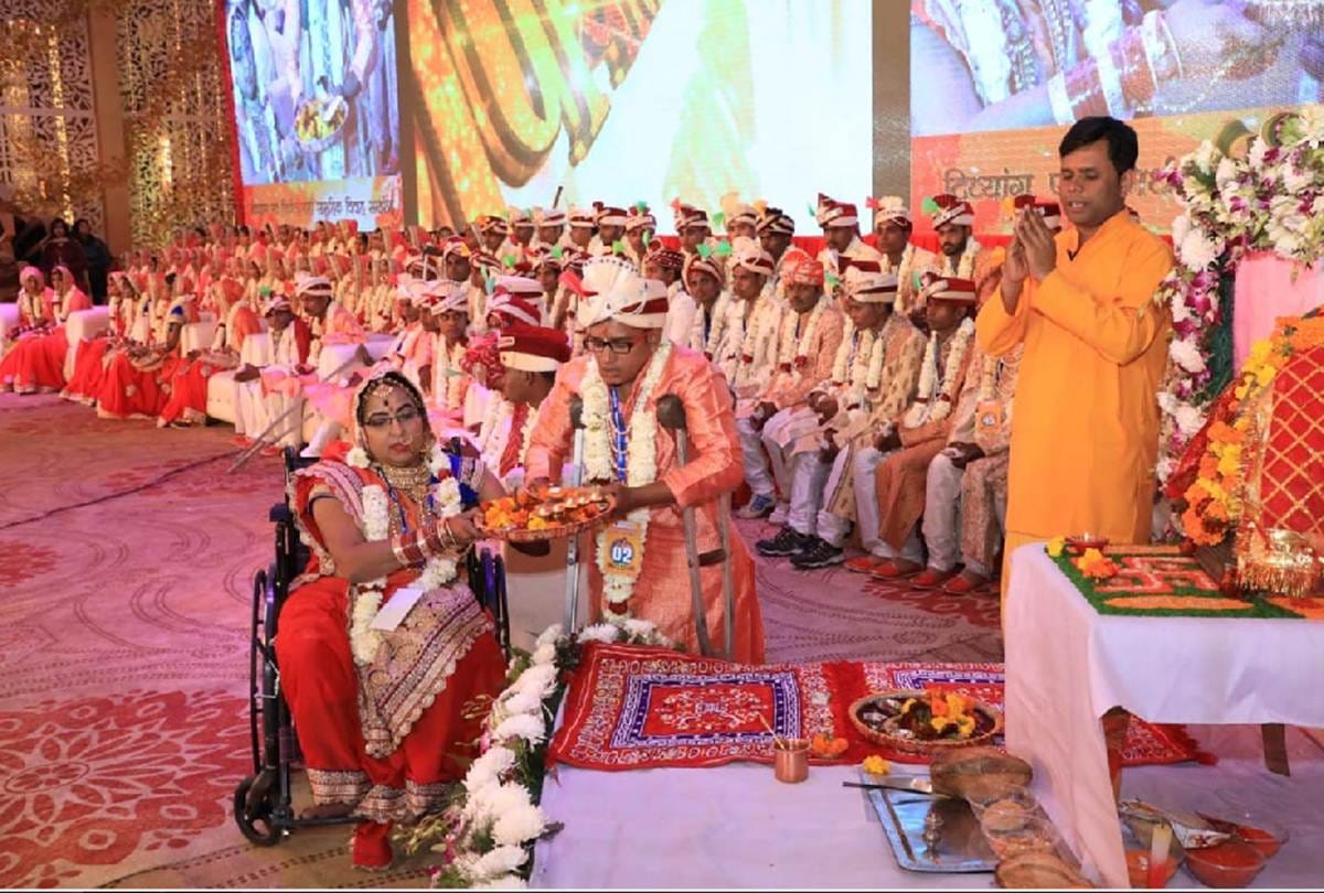 Narayan Sewa Sansthan organizes 32nd mass marriage ceremony