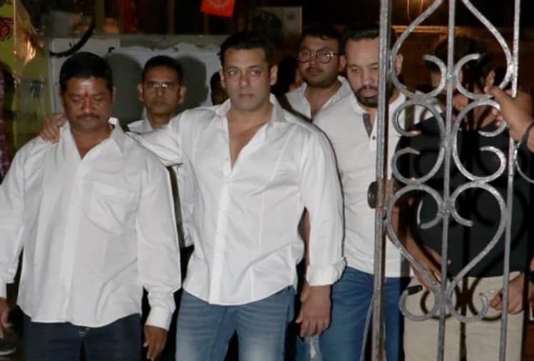 salman khan close friend bibhas chhaya prayer meet