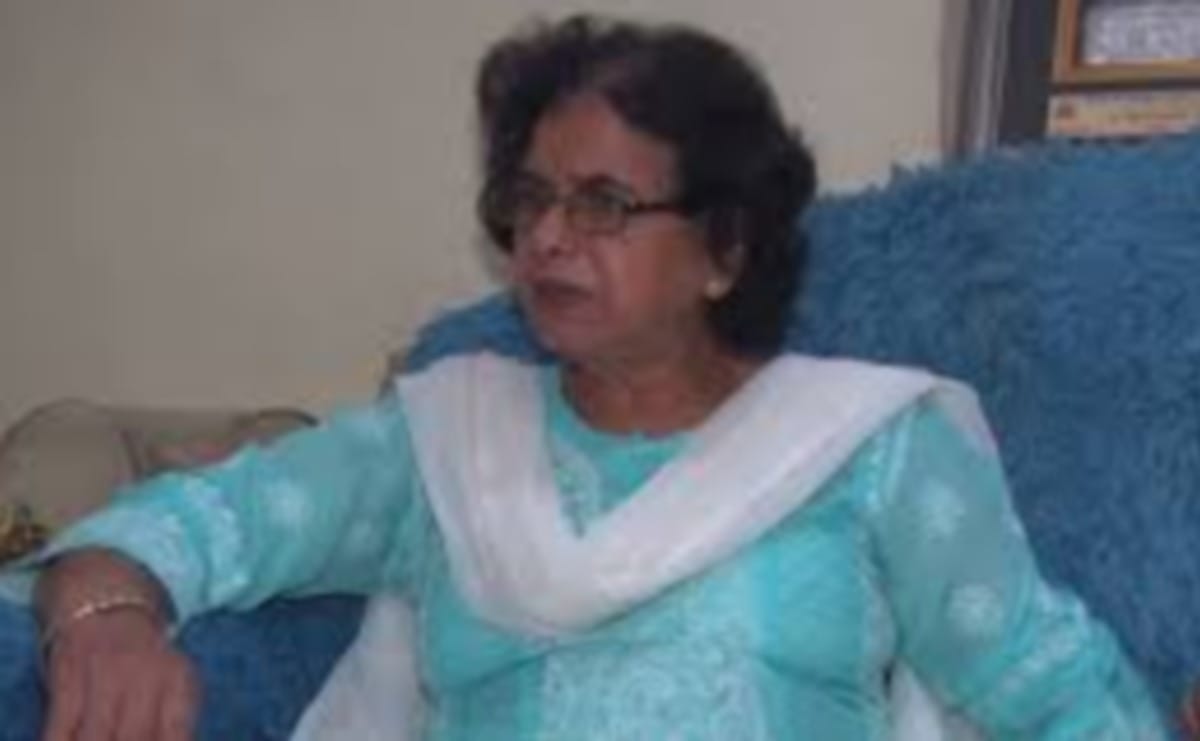 First Indian Woman Pediatric surgeon doctor Saroj