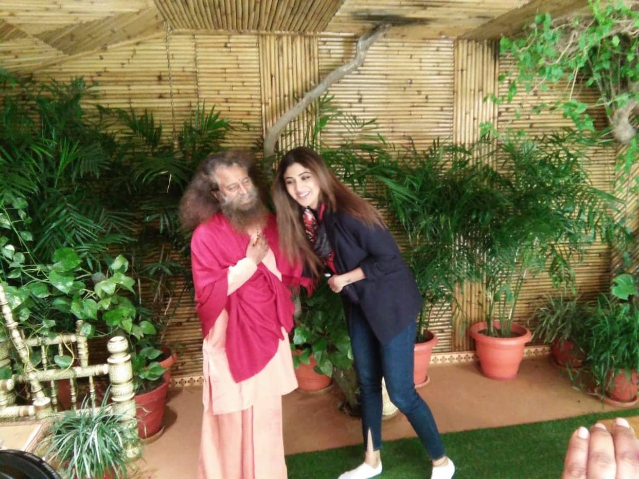 international yoga festival 2019 shilpa shetty visit rishikesh