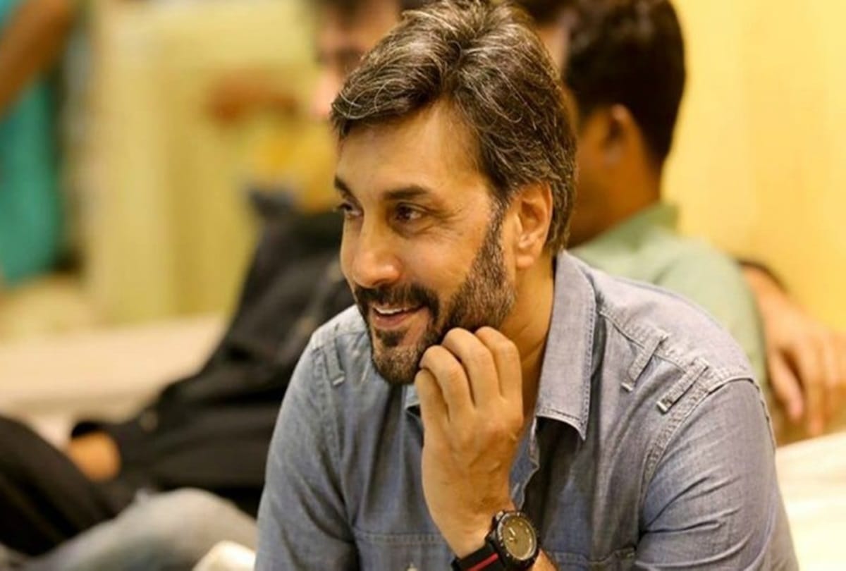 Pakistani actor Adnan Siddiqui apologises for make fun of Sridevi   and Irrfan Khan death in TV show by host