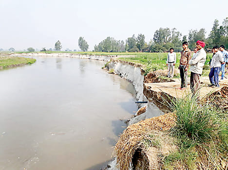 Dangers of Pandu river threat to two villages