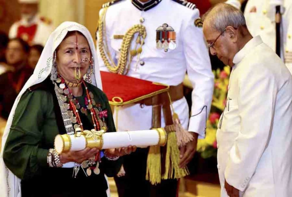 Women's day 2019 lady folk singer basanti bisht struggle story