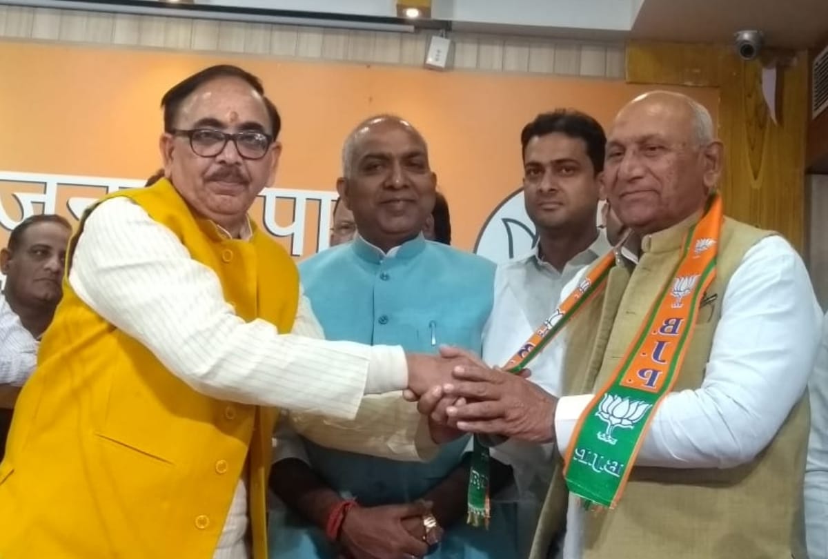 lok sabha elections 2019 bsp leader vedram bhati quits party joins bjp