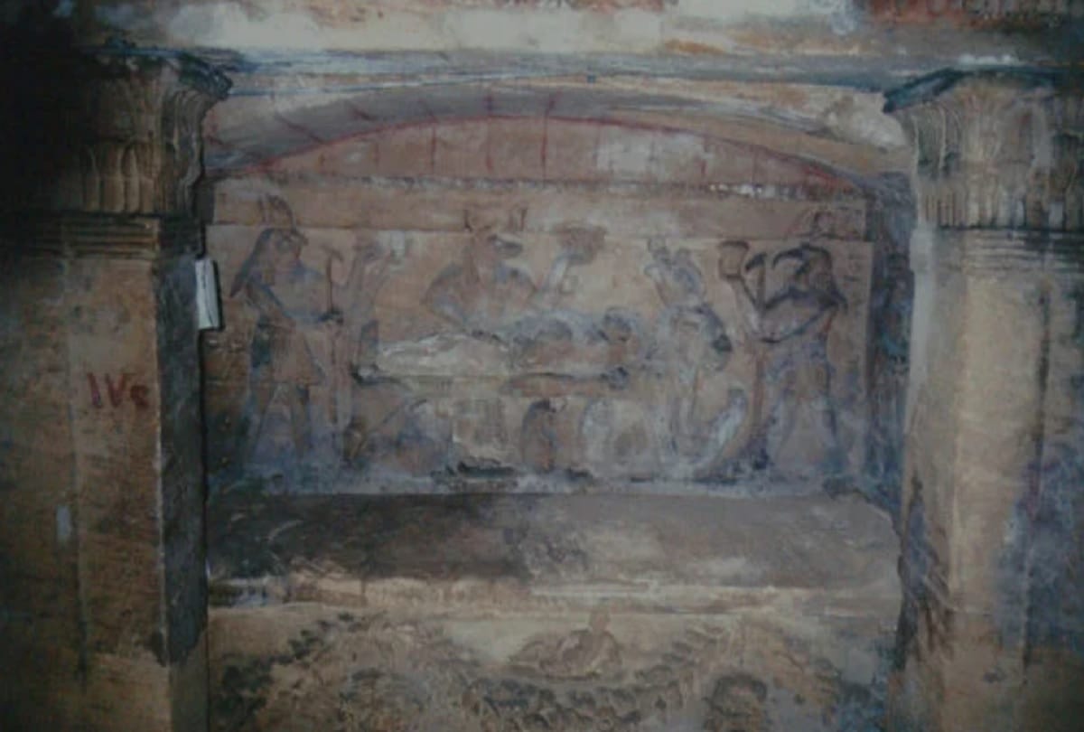 Donkey discovered Catacombs of Kom El Shoqafa accidentally in 1900