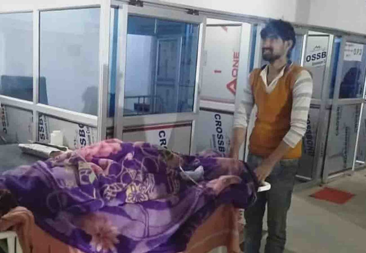 woman died in hospital and newborn baby serious