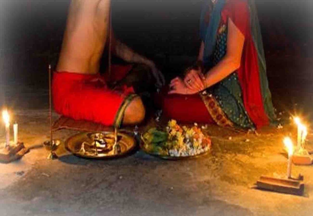 fraud from woman in kanpur