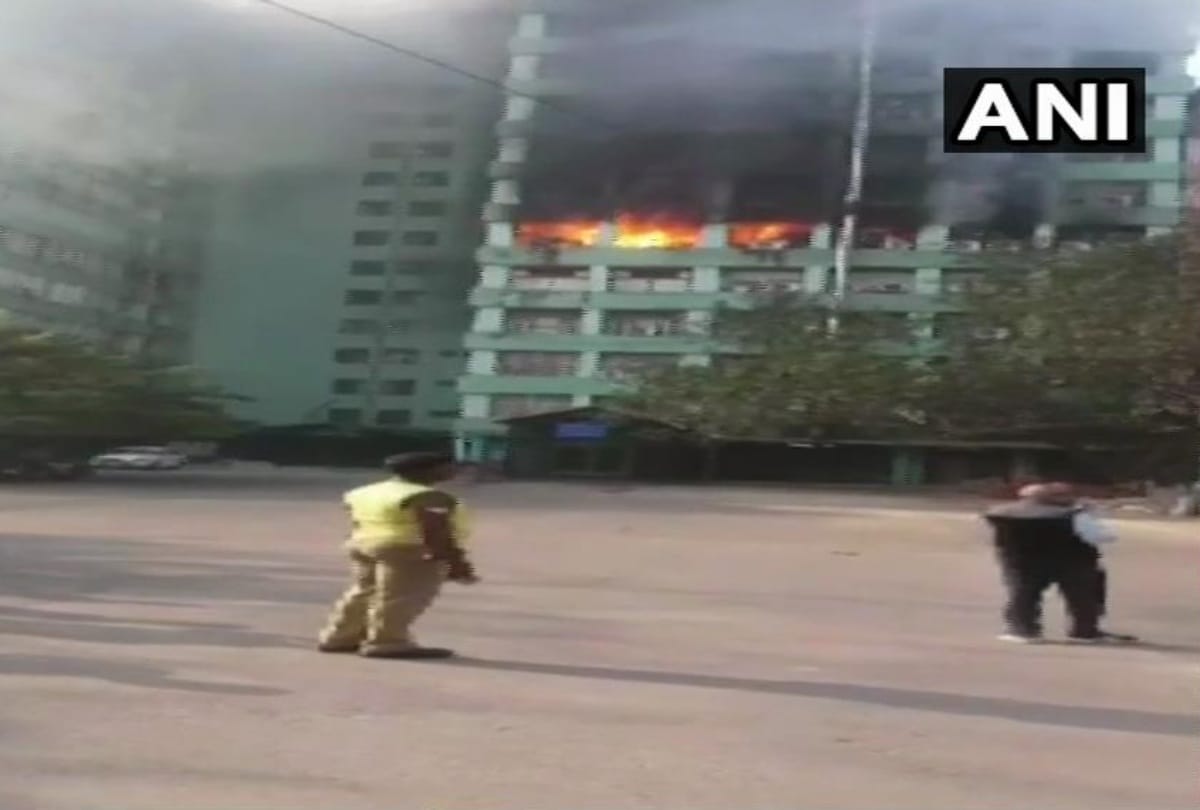 fire breaks out in pandit deendayal antyodaya bhawana cgo complex