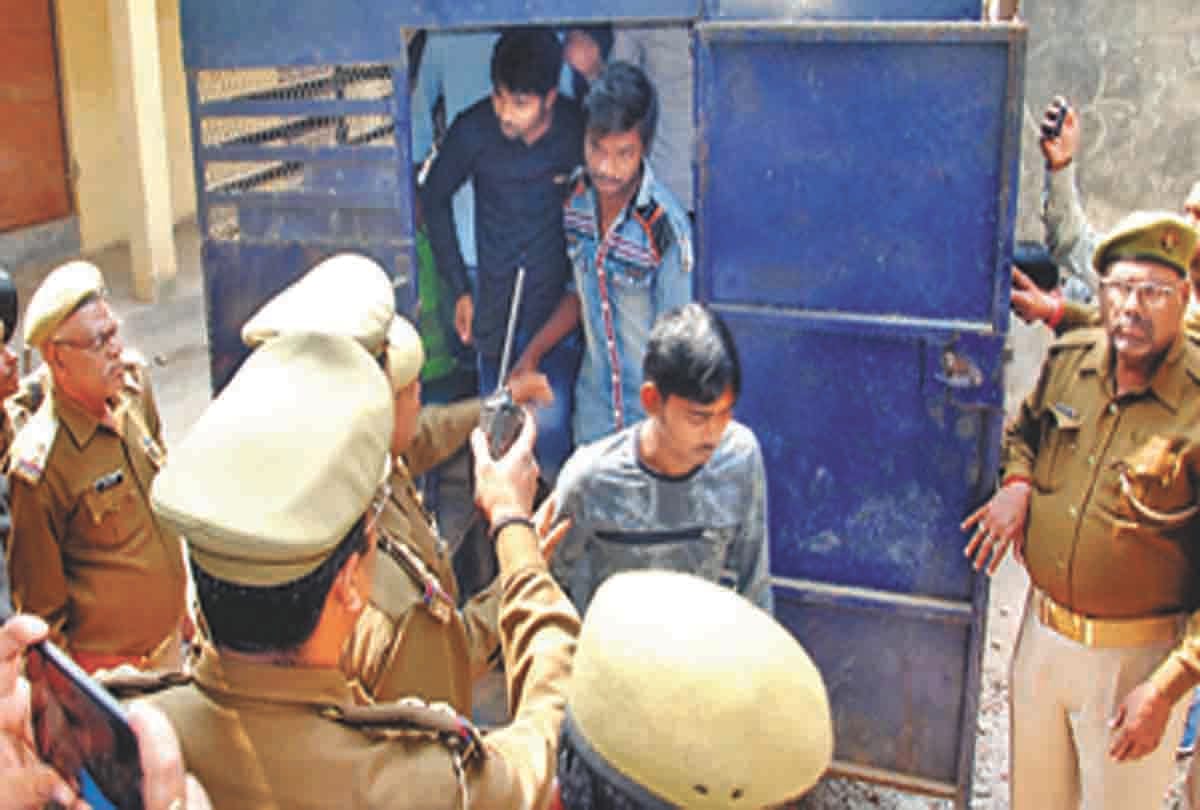 Pratapgarh: police and jail prisoners beat the prisoners fiercely
