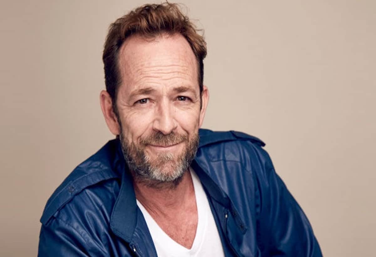 janhvi kapoor birthday and luke perry death here is top entertainment news