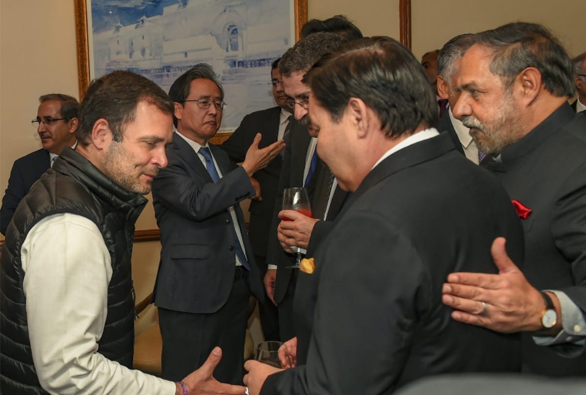 Rahul Sonia Gandhi greets Ambassadors High Commissioners of G-20  neighboring countries in Delhi